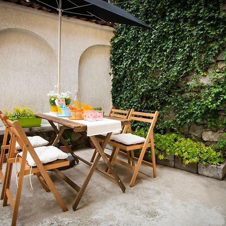 The Rocky House - Central & Private 2Bdr By Flat Mаnager Plovdiv Buitenkant foto